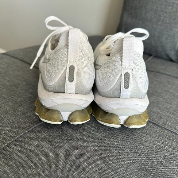 Asics - Gel-Kinsei Blast Sneakers - 7 1/2 - Picture 3 of 6